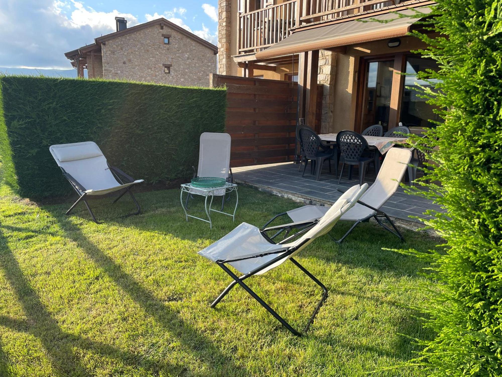 Apartamento Renovado Con Jardin Privado, Parking ,Wifi Y Piscina Osséja المظهر الخارجي الصورة